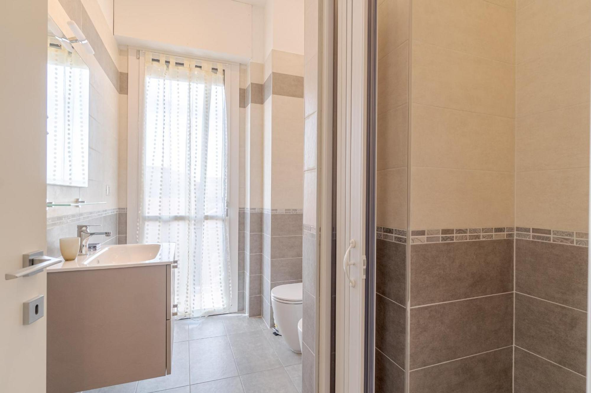 Asti Comentina Railway Functional Flat المظهر الخارجي الصورة