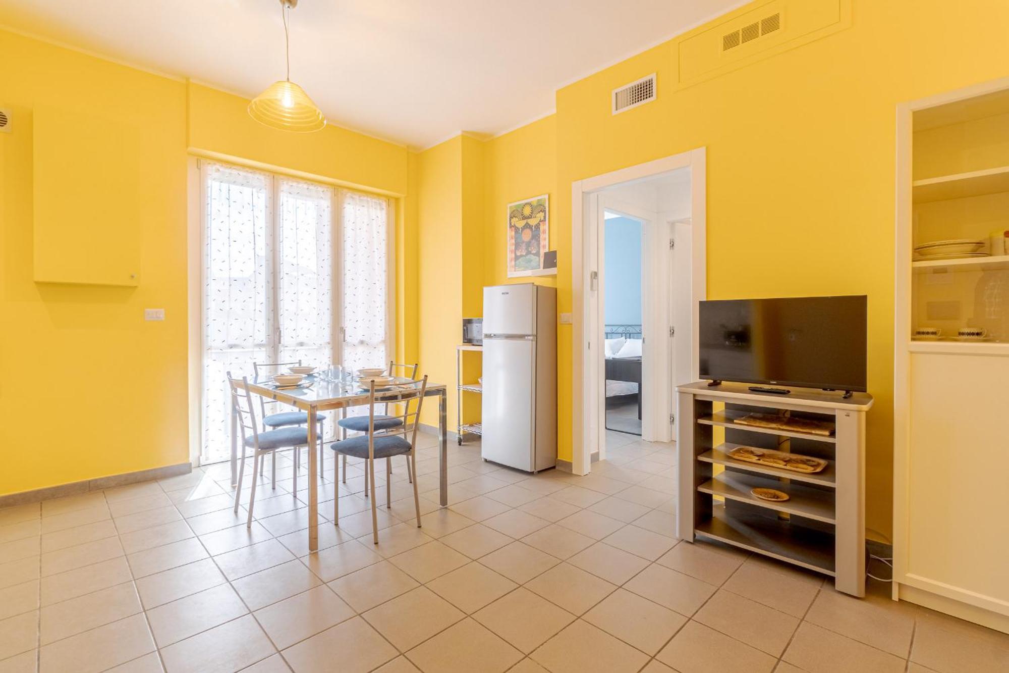 Asti Comentina Railway Functional Flat المظهر الخارجي الصورة